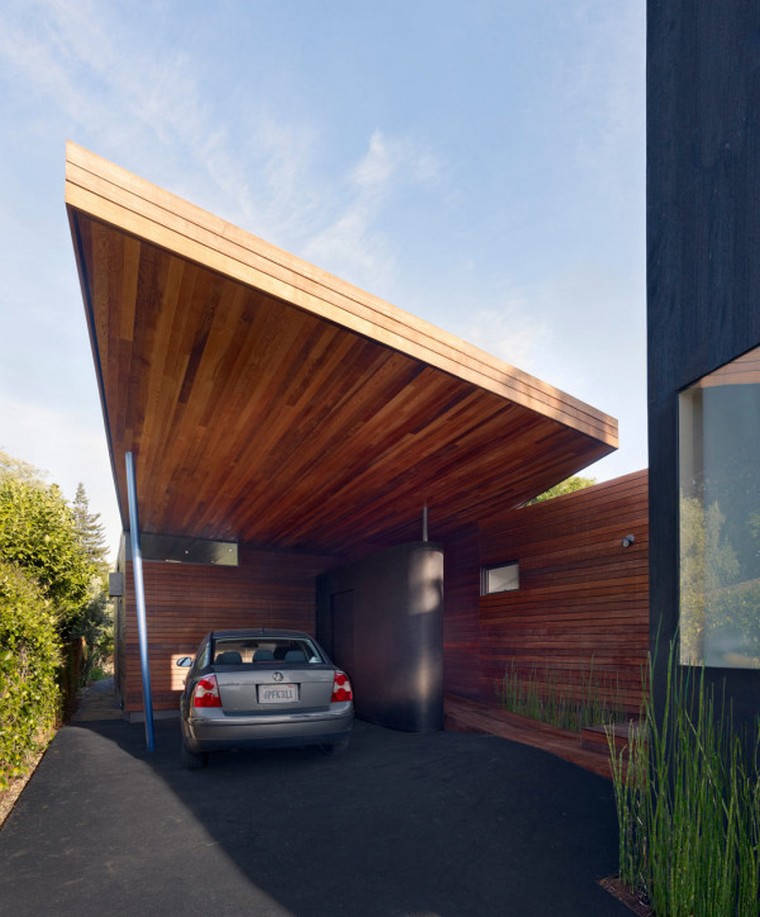 The Bal House is an existing midcentury ranch house in California’s Menlo Park that was renovated and had a single-story addition added to it. A retired couple hired Terry & Terry Architecture to open up the interior and create a light-filled extension.