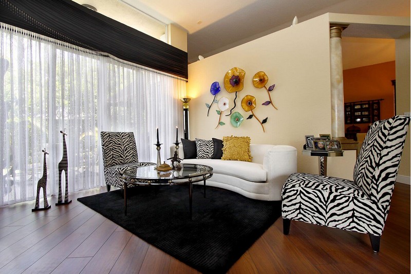 INTERIOR DESIGN TRENDS HOW TO USE ANIMAL PRINTS IN YOUR HOME DECOR