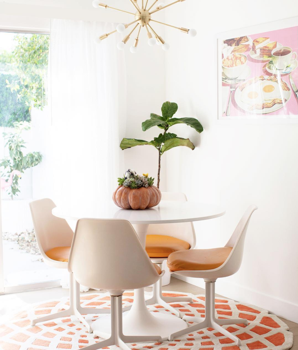 How to Decorate for Halloween If You're a Mid-Century Lover_1