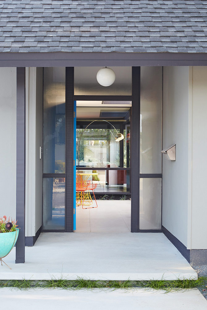 Bringing Mid-century Modern style to a Silicon Valley Home_1400 mid-century modern Bringing Mid-century Modern style to a Silicon Valley Home Bringing Mid century Modern style to a Silicon Valley Home 1400