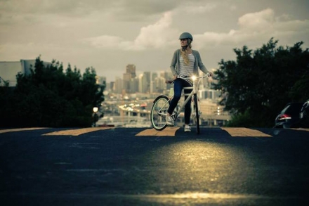 Give a Retro Look to a Modern Electric Bike