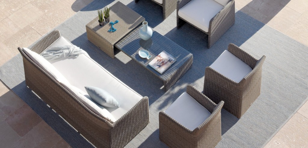 THE BEST OUTDOOR RUGS  modern house THE BEST OUTDOOR RUGS FOR YOUR MODERN HOUSE sfeerbeeld accessories steps 5 1024x492
