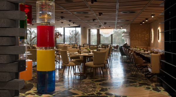 Hotel Hotel hotel hotel A HOTEL HOTEL BORN FROM COLLABORATIONS WITH ARTIST, MAKERS &#038; DESIGNERS Destin Hotel Hotel Canberra 7 MonsterRoss Honeysett 600x333