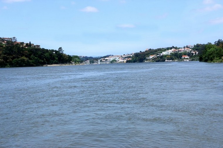 Right in the heart of the most unique and vibrant Portuguese city, Oporto, is Covet House a living celebration of designthat offers you a unique and absolutely memorable experience, surrounded by classic luxury and contemporary comfort. Covet House COVET HOUSE IN PORTO Image2 1