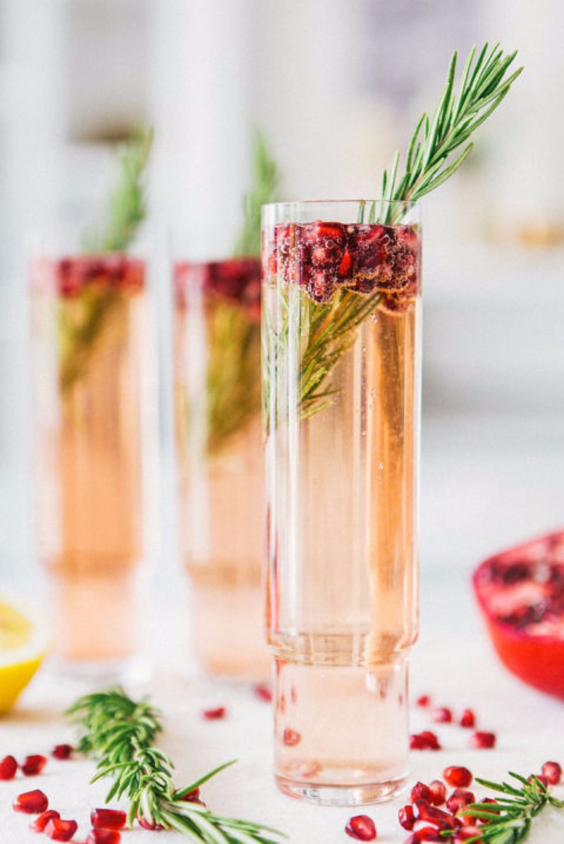 Let Your Holiday Season Be Warmed Up W/ This Christmas Cocktails christmas cocktails Let Your Holiday Season Be Warmed Up W/ These Christmas Cocktails Let Your Holiday Season Be Warmed Up This Christmas Cocktails 4
