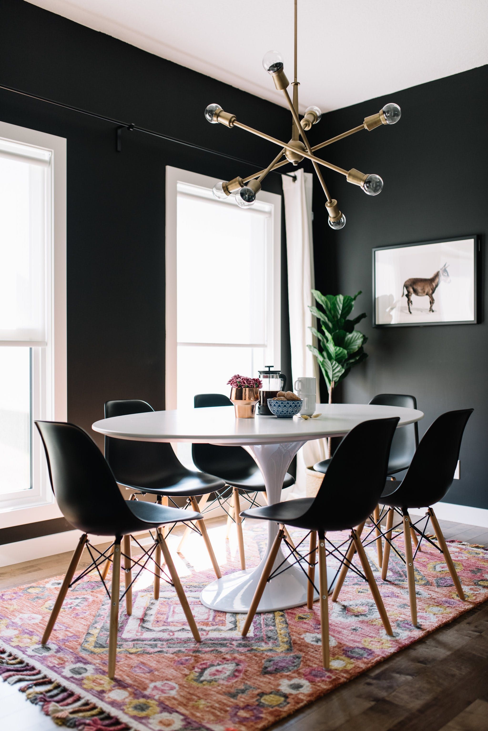 Get Ready for Easter Brunch W These Mid-Century Dining Tables_2 mid-century dining table Get Ready for Easter Brunch W/ These Mid-Century Dining Tables Get Ready for Easter Brunch W These Mid Century Dining Tables 6