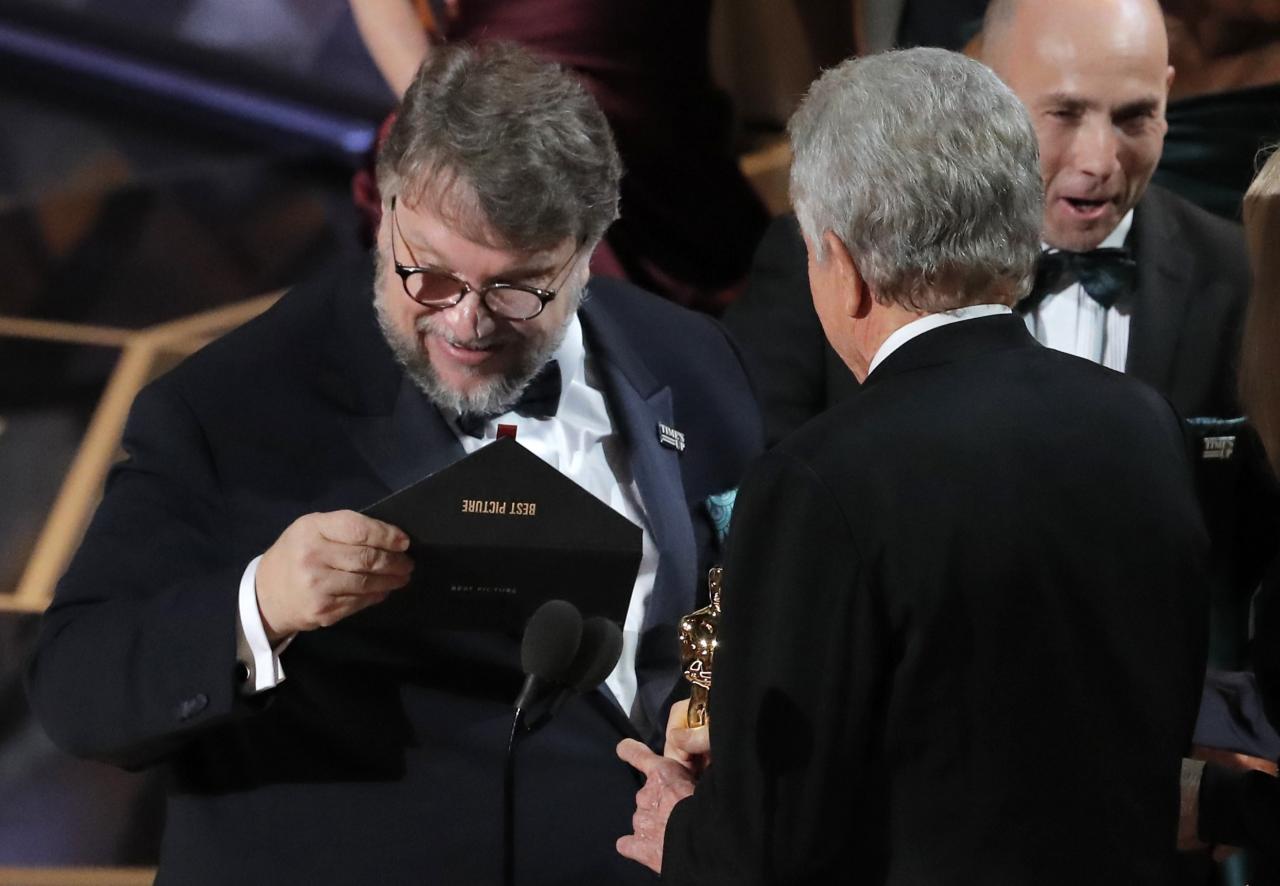 Oscars 2018- Our 10 Favorite Moments from Last Night_5 oscars 2018 Oscars 2018: Our 10 Favorite Moments from Last Night Oscars 2018 Our 10 Favorite Moments from Last Night 6