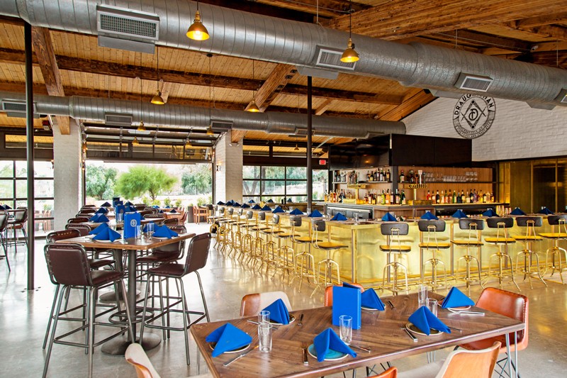 7 Palm Springs Restaurants Where You’ll Want to Celebrate Mother’s Day palm springs restaurants 7 Palm Springs Restaurants Where You’ll Want to Celebrate Mother’s Day Interior 1 JeffMindell 800