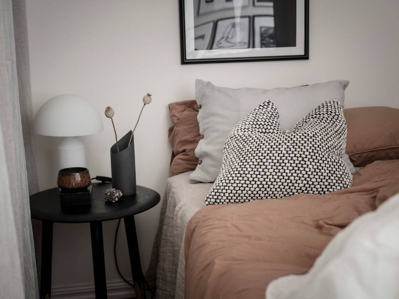 small modern apartment Small Modern Apartment With A Smart Layout And Neutral Colors rimage 11 6
