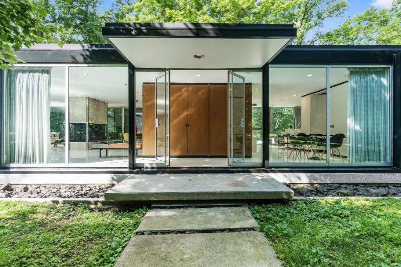 The 8 Best Mid Century Modern Homes To Inspire Your 2019 Inspirations Essential Home