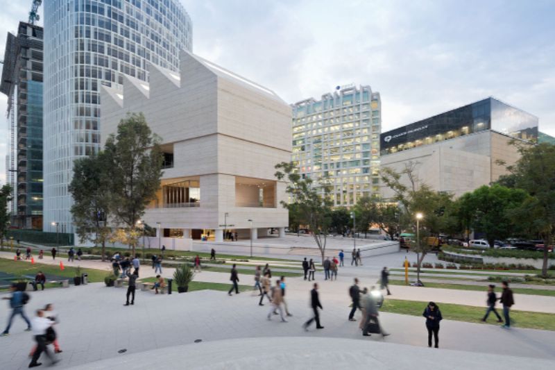 david chipperfield 5 Reasons Why David Chipperfield is One of the Best Architects in the World 886 10 ib 131200 high 1