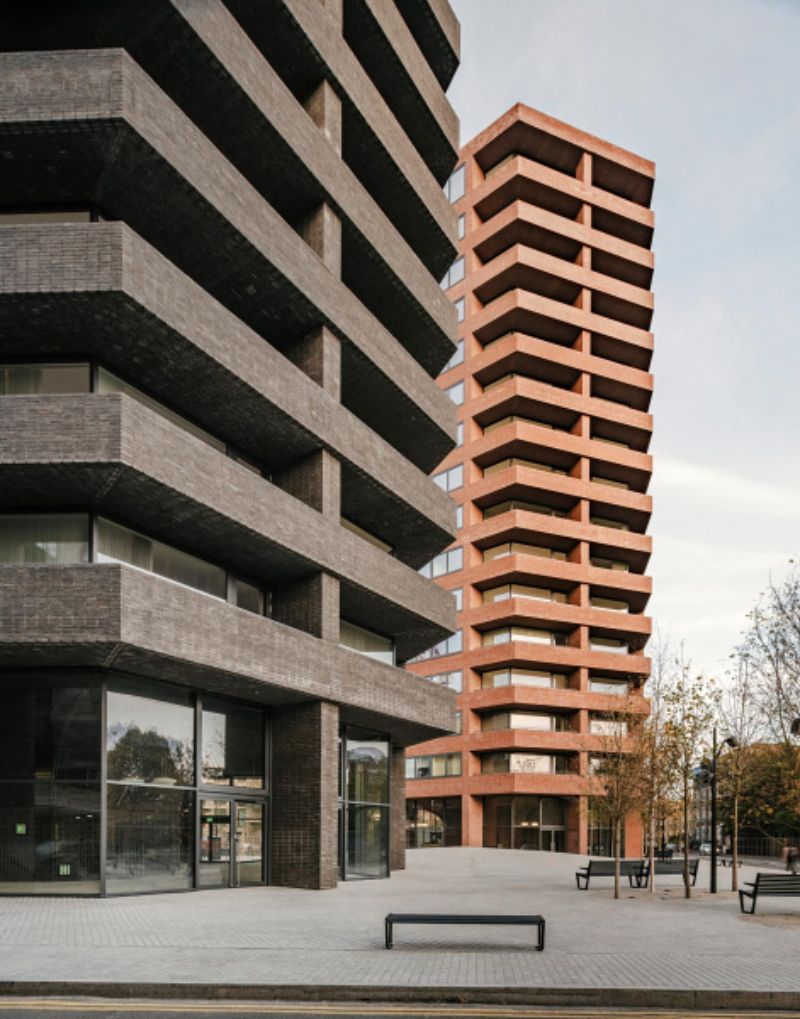 david chipperfield 5 Reasons Why David Chipperfield is One of the Best Architects in the World hoxton press 06 sm 1