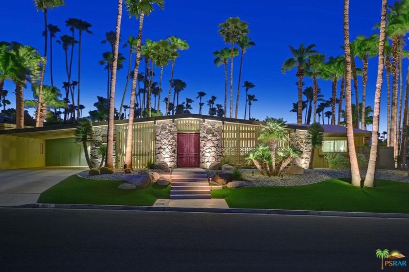 1210-Los-Robles-Dr-1 1210-Los-Robles-Dr-1 Palm Springs Houses that Could Easily Be Your Dream Home palm springs houses Palm Springs Houses that Could Easily Be Your Dream Home 1210 Los Robles Dr 1