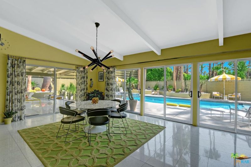 Palm Springs Houses that Could Easily Be Your Dream Home palm springs houses Palm Springs Houses that Could Easily Be Your Dream Home 1210 Los Robles Dr 4